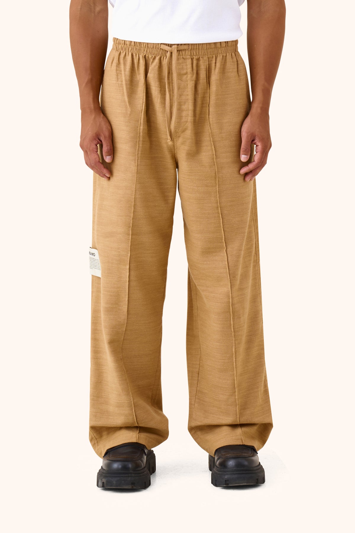 Sha Oak Linen Trousers – REAMO Vienna, image 1